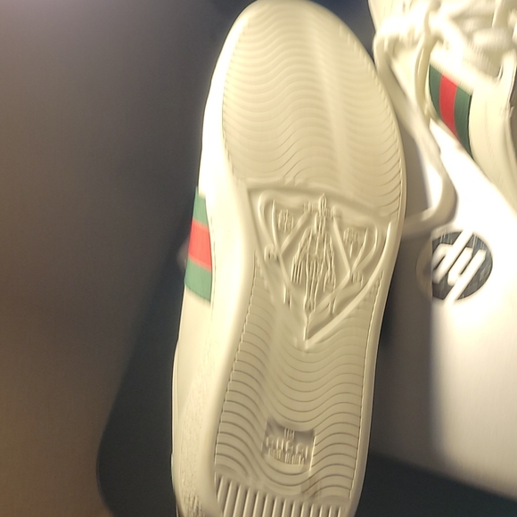 #Sold#Authentic refinished Gucci, like new - Picture 3 of 8